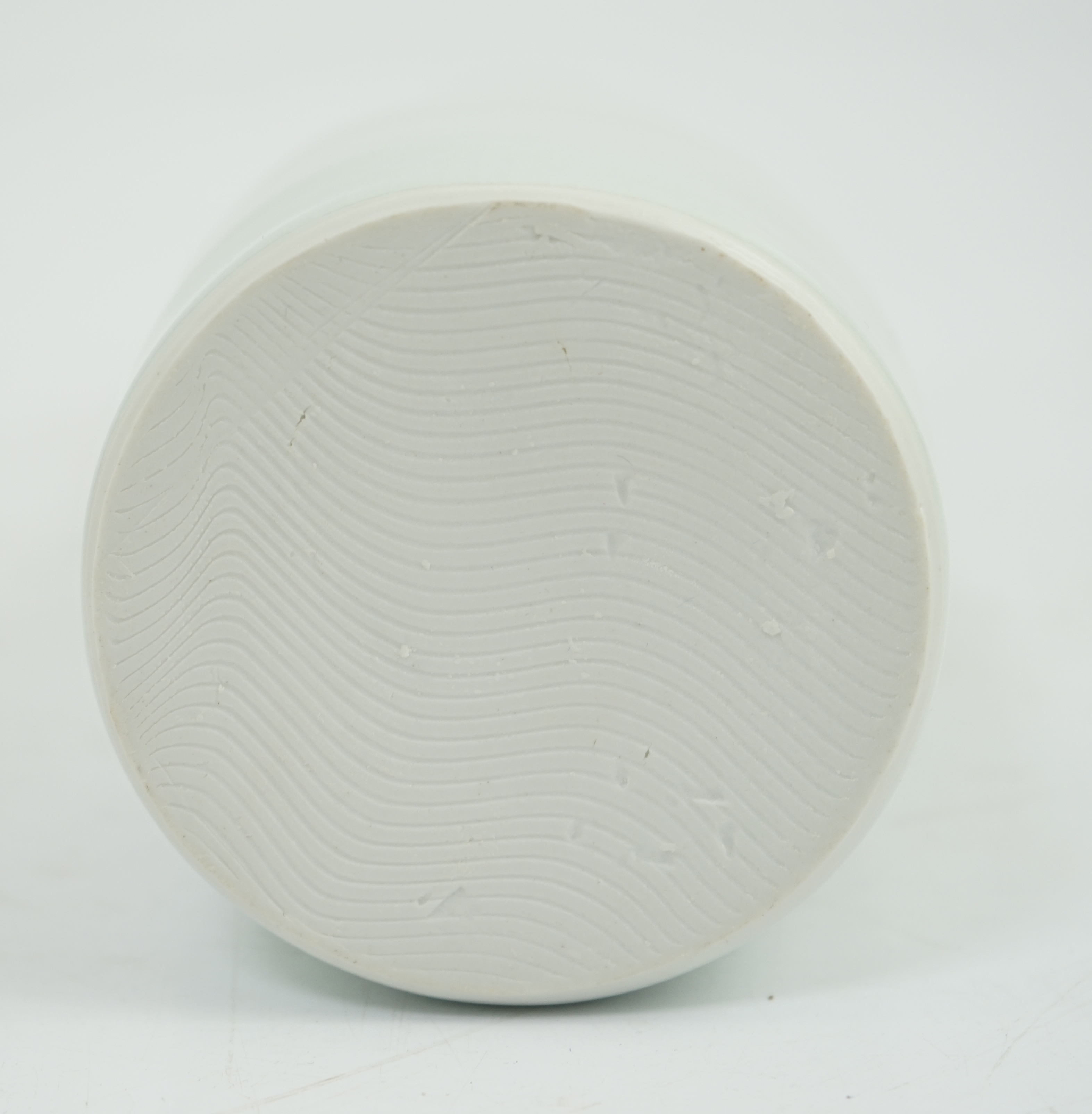 Edmund de Waal (b.1964), a tall, dimpled porcelain jar and cover, 1993